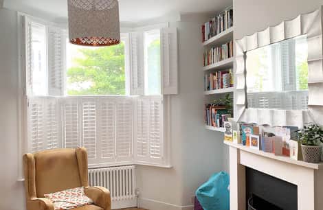 Window shutters for lounges