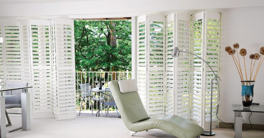 Maximising Space: Incorporating Tracked Shutters for Compact Living Areas